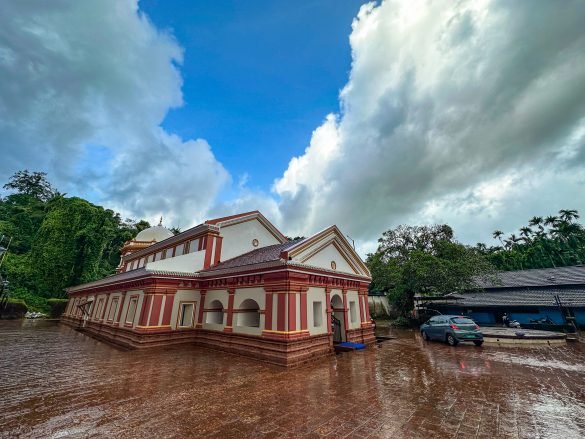बिचोलीजवळ असलेल्या नार्वे बेटावरील, छत्रपती शिवरायांनी जीर्णोद्धार केलेले "श्री सप्तकोटेश्वर मंदिर"!